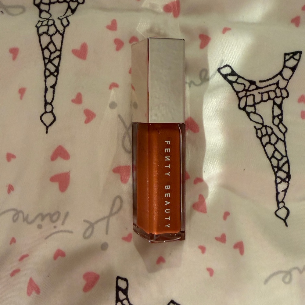 Fenty Beauty Gloss Bomb in Warm Bronze